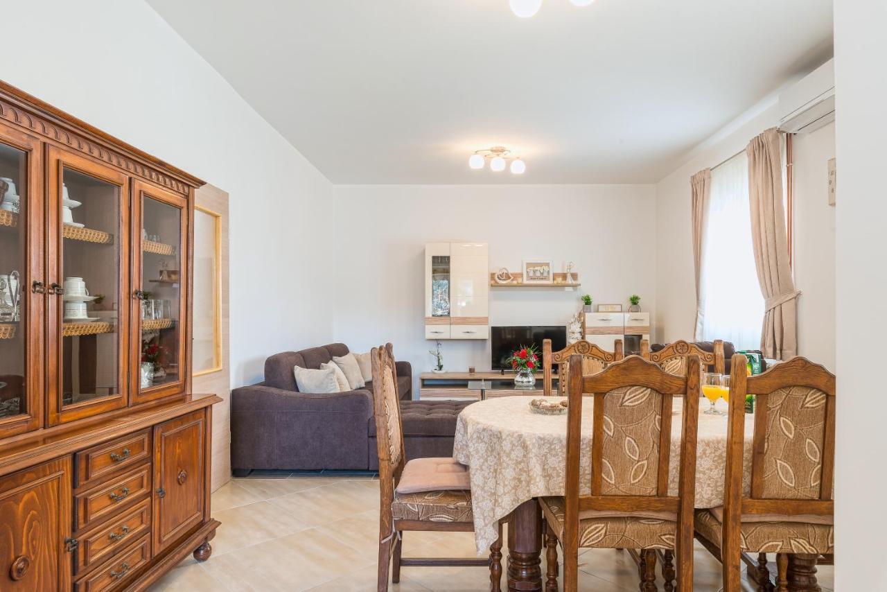 Apartman Tea Privlaka  Ngoại thất bức ảnh